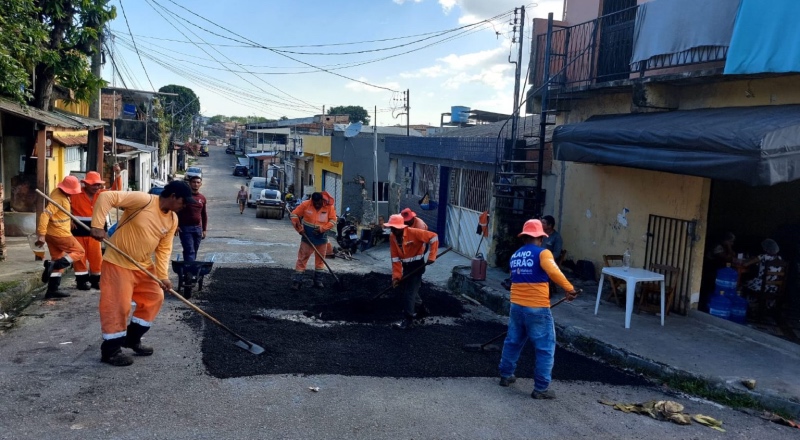 Prefeitura de Manaus intensifica recuperação viária e alivia tráfego