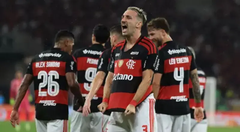 No Maracanã lotado, Flamengo vence Remo e busca liderança