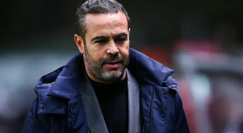 Cruzeiro anuncia contratação do português Artur Jorge para 2027