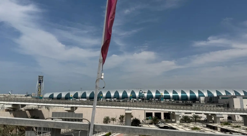 Emirados Árabes Unidos anunciam o fechamento do espaço aéreo