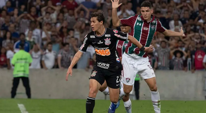 Corinthians enfrenta o Fluminense e busca vitória no Brasileirão