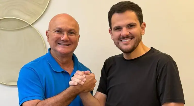 Menezes é convidado por Renato Júnior para disputa na Câmara