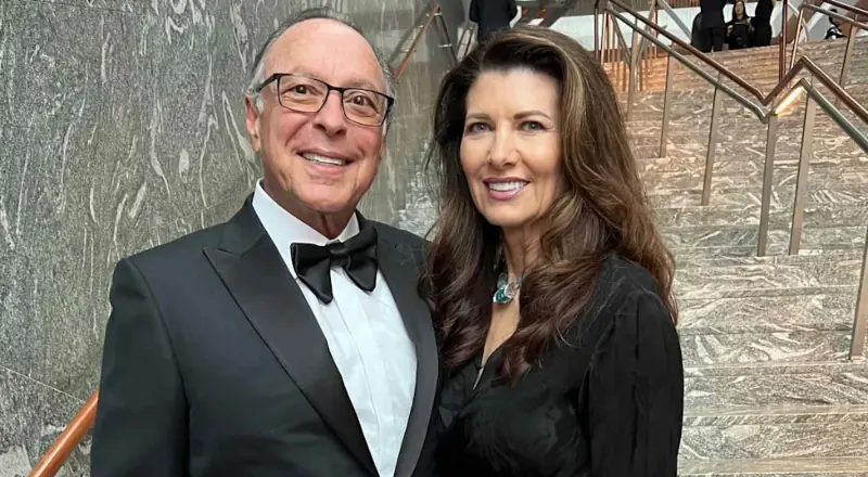 Ex-esposa processa bilionário na Flórida por pagamento de US$ 1M