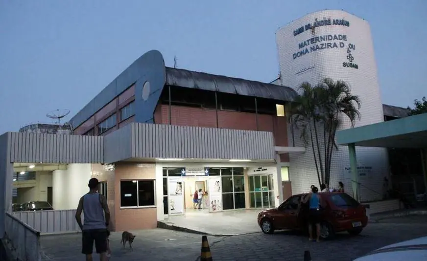 Jovem dá à luz na recepção de maternidade em Manaus: detidos