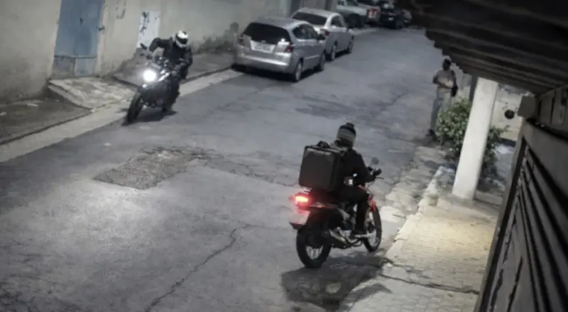 Mulher armada 'cancela CPF' de bandidos em ação corajosa