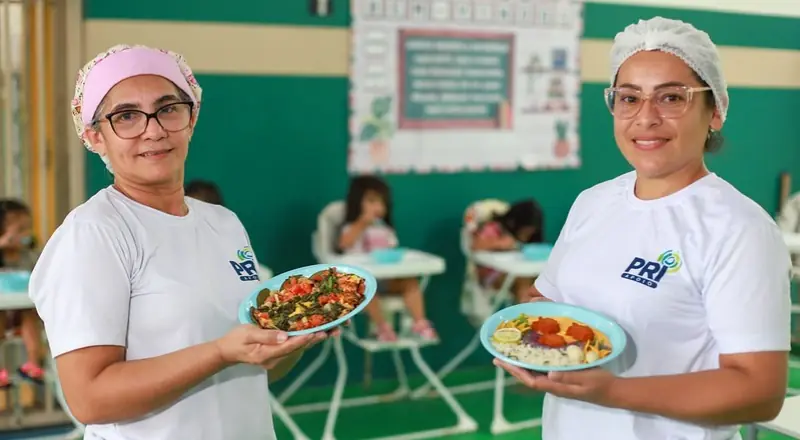 Merendeiras de Manaus competem por prêmio de alimentação escolar