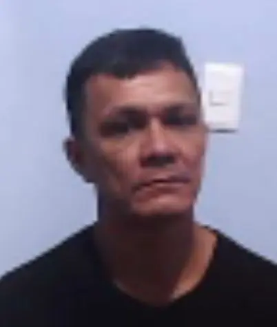 Foragido: homem acusado de abusar de menina de 11 anos ativo
