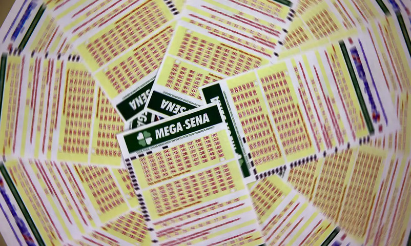 Mega-Sena acumula e prêmio principal vai para R$ 10 milhões agora!