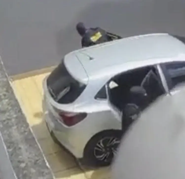 Criminosos se passam por policiais federais e roubam R$ 50 mil em joias