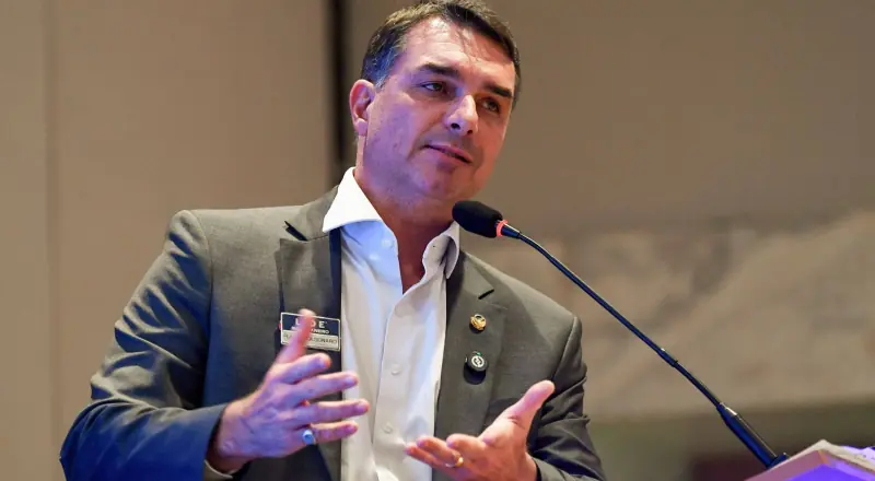 Operação contra produtora de 'Dark Horse' esclarece situação