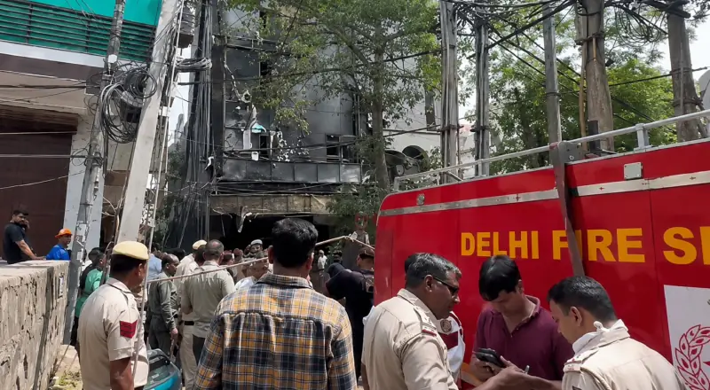 Incêndio em restaurante deixa ao menos 21 mortos na Índia: vídeo elaborado