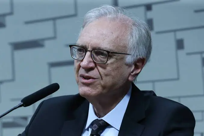 BC evita cravar futuro da Selic e gera preocupações financeiras