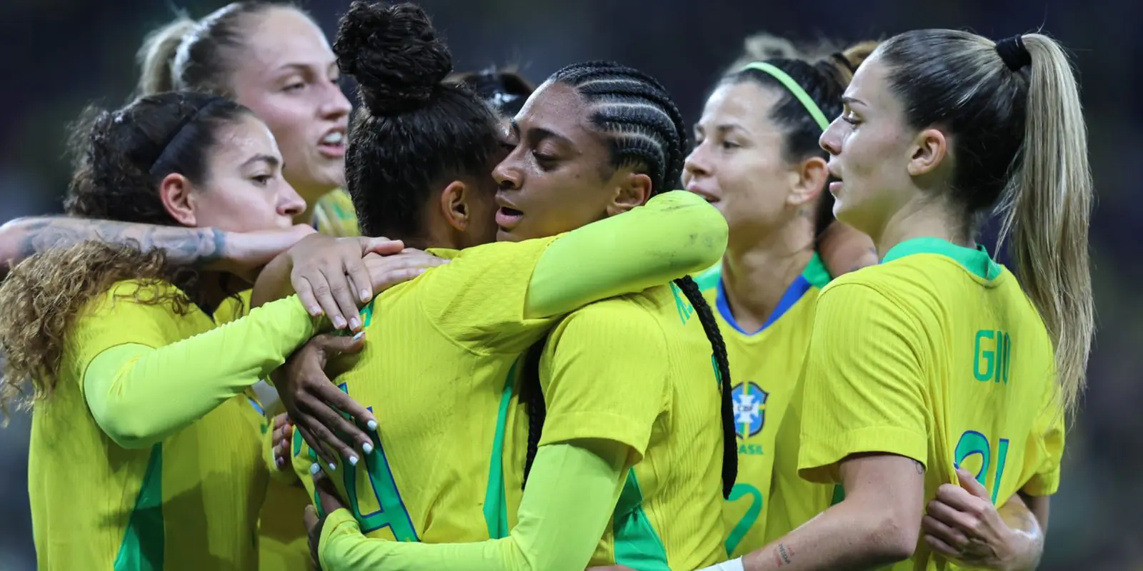 Seleção feminina encara Estados Unidos em busca de vitória histórica
