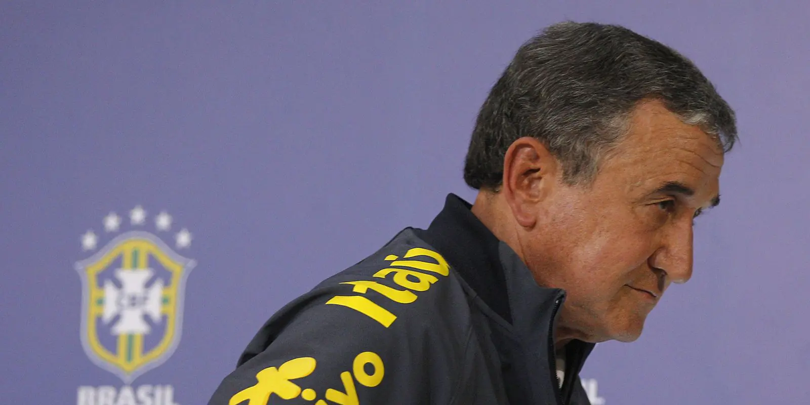 Parreira permanece internado na UTI com infecção pulmonar grave.