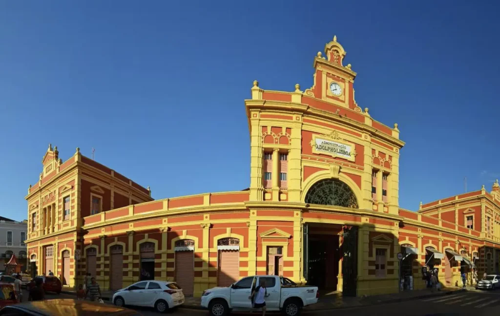 Mercado Adolpho Lisboa celebra 143 anos com cultura e festa