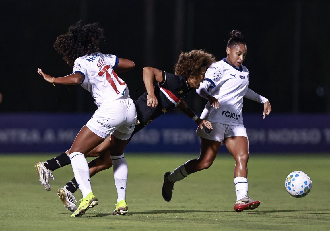 Brasileirão e internacionais: jogos deste domingo em destaque