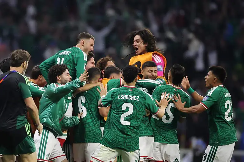 México vence o Equador e avança com confiança para as oitavas