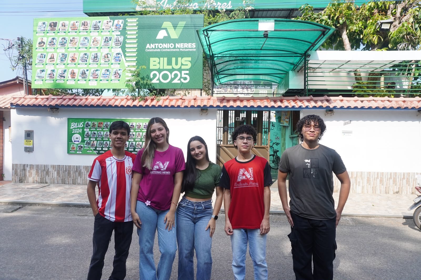 Estudantes de Parintins recorrem à Justiça por mudanças no SIS