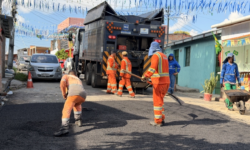 Prefeitura de Manaus reforça recuperação asfáltica para moradores