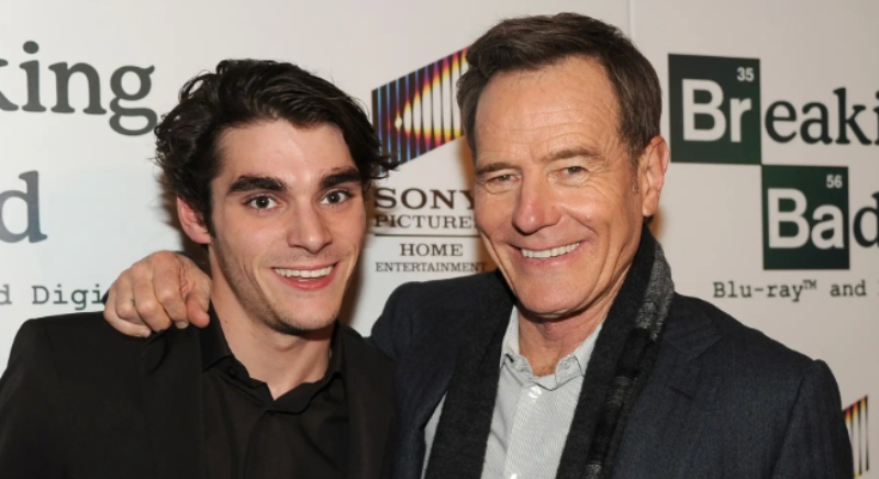 Bryan Cranston lamenta morte de RJ Mitte e fala sobre saúde mental