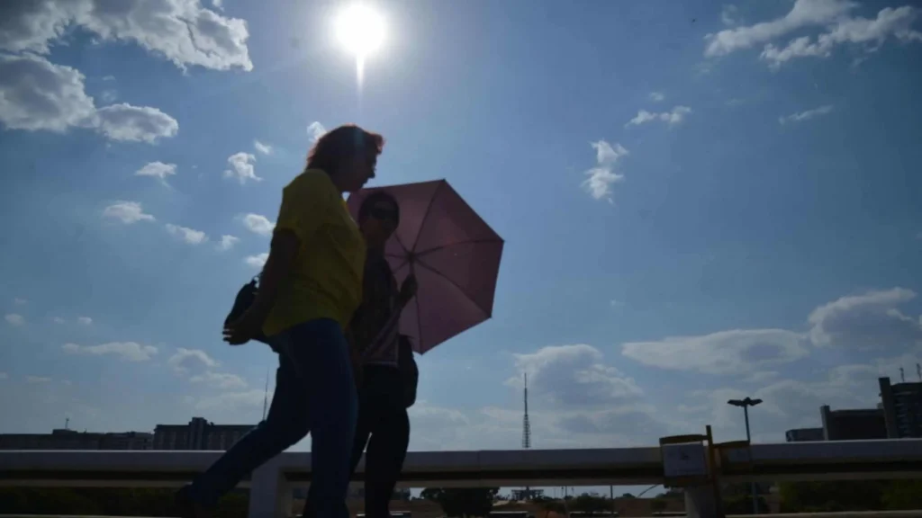 Manaus terá sexta-feira de muito calor e chuvas rápidas